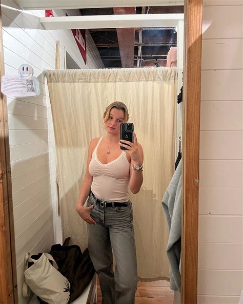Carly Jane Wardrobe Vibes Instagram Carly Jane Wardrobe Vibes Instagram